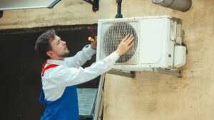 Get Efficient Duct Cleaning with Worlock's HVAC in Winter Springs, FL!